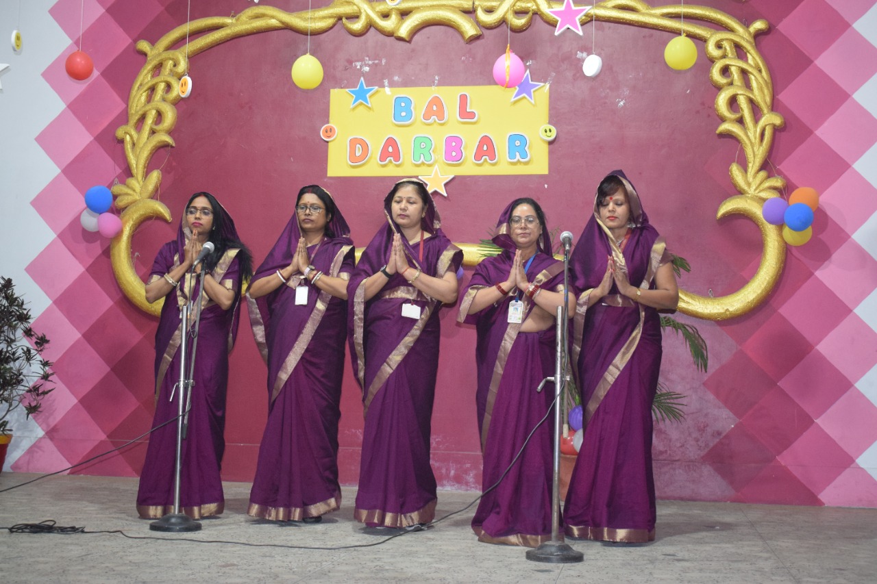 BAL DARBAR, Tiny Tots' fun Outing